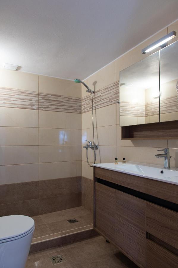Aphrodite Holiday Home Артемон Экстерьер фото