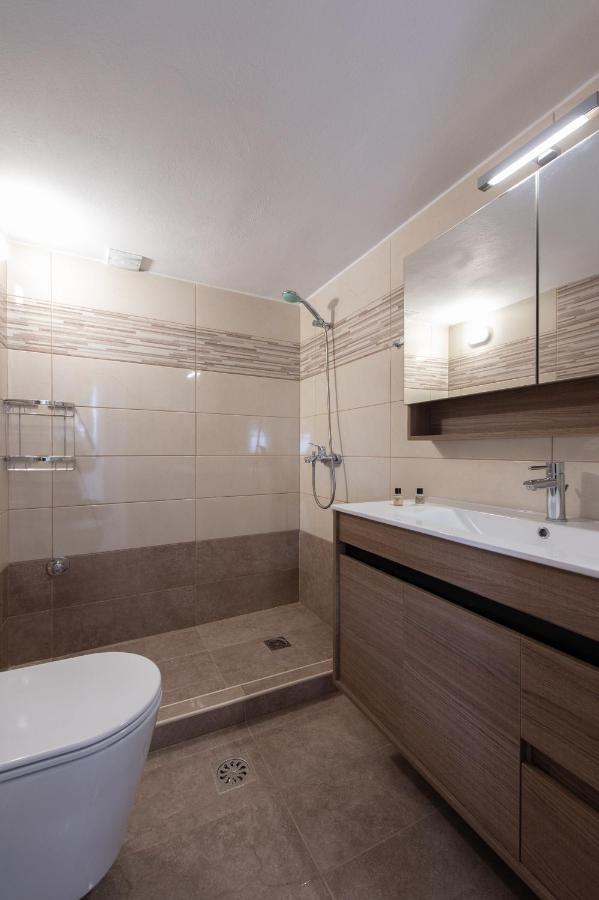 Aphrodite Holiday Home Артемон Экстерьер фото